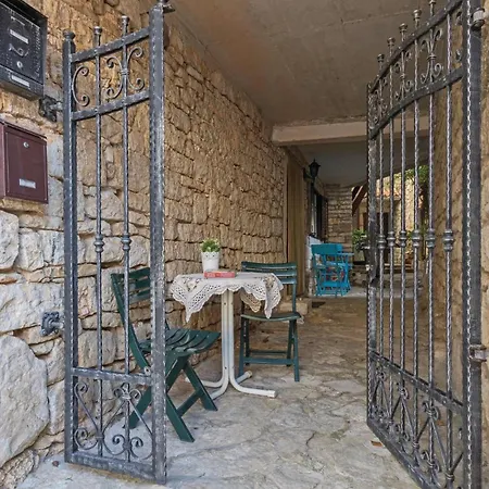 Apartment 2 Bedroom Stunning In Bale